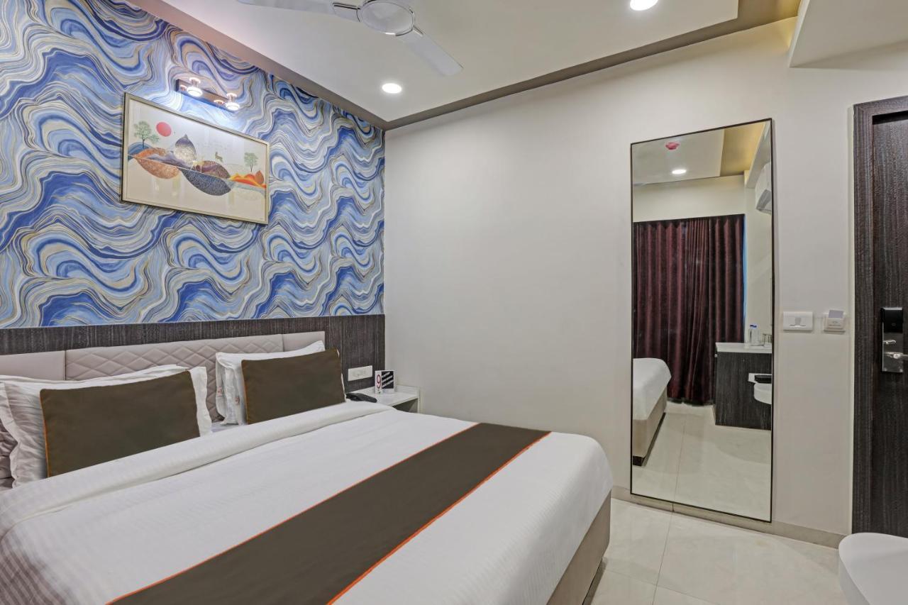 Collection O Alpha One Ahmedabad Exterior foto