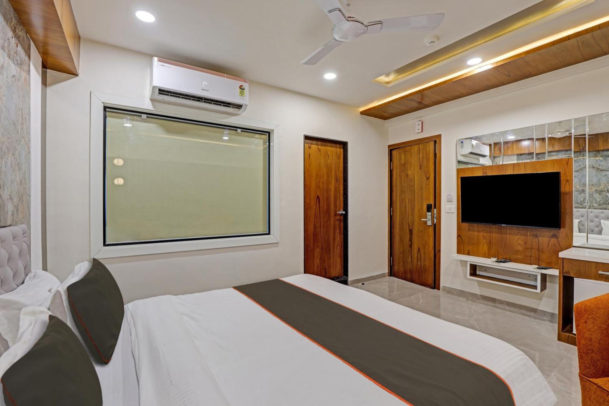 Collection O Alpha One Ahmedabad Exterior foto